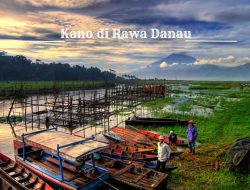 Menikmati Tenangnya Kano di Rawa Danau Banten