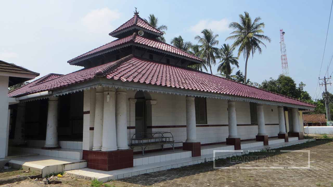 Masjid Tertua di Banten Sejarah dan Keunikannya Hingga Kini