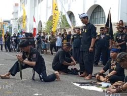 Seni Bela Diri Debus Banten Keindahan dan Tradisi Mendalam